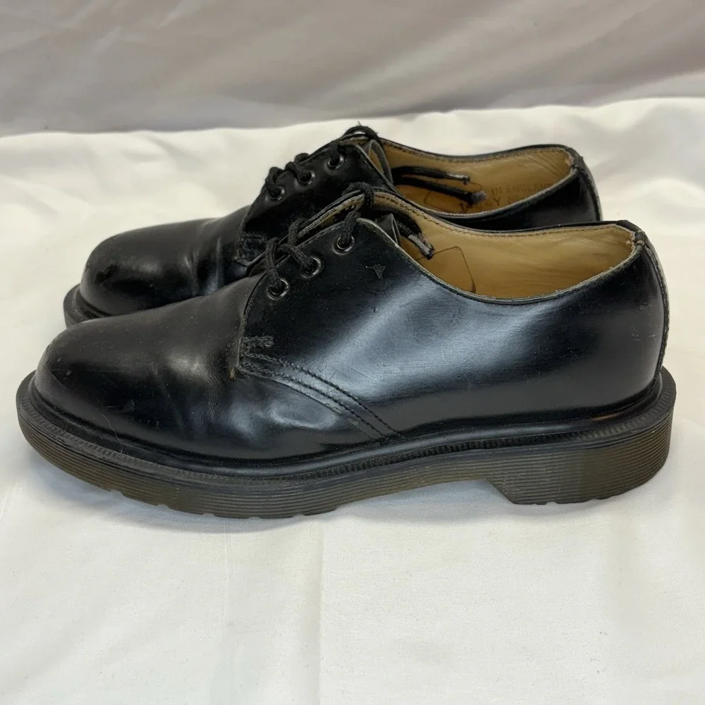 Dr. Martens excellent preowned